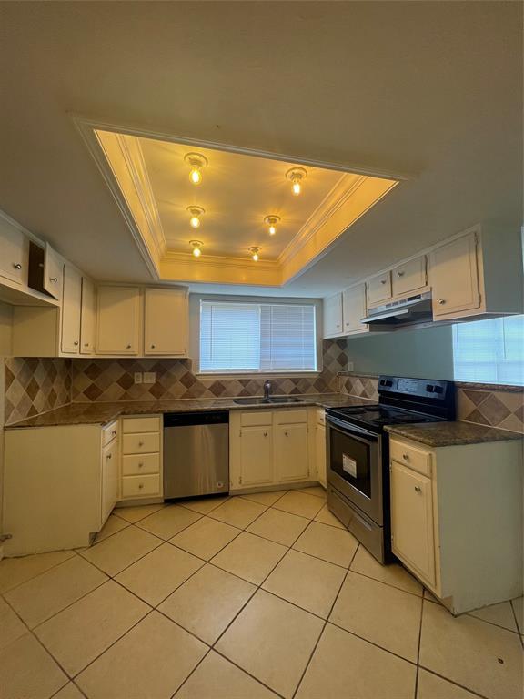 Building Photo - 7622 Bubbling Spring Ln