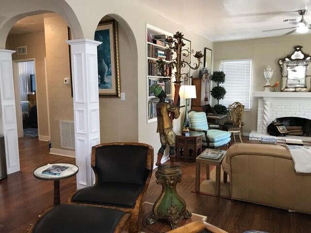 Foto del edificio - 239 Lytton Ct
