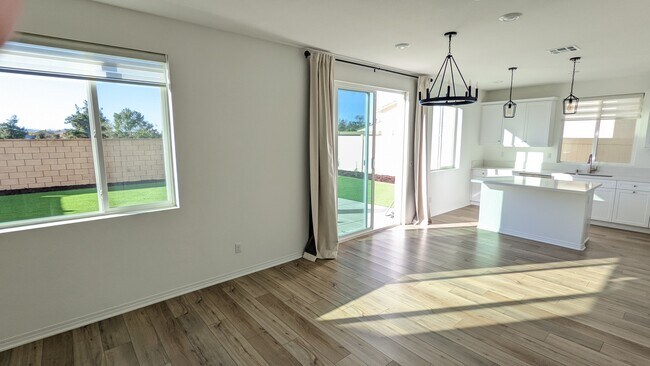 Building Photo - 36437 Flint Dr