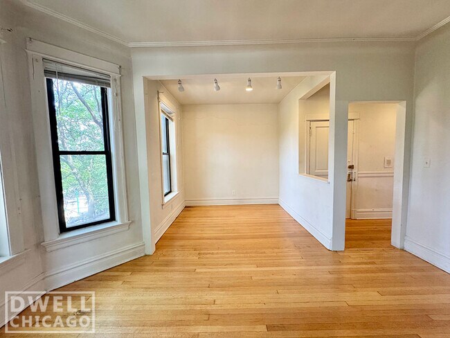 Foto del edificio - 2907 N Mildred Ave