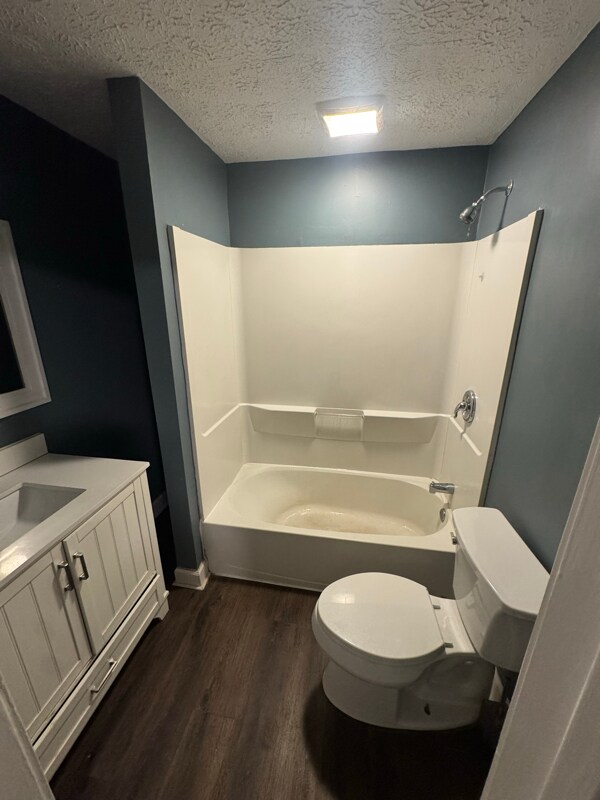 Foto del edificio - 5135 Stanley Ave