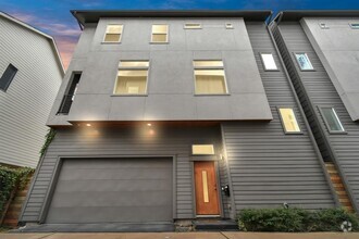 Building Photo - 4311 Marina St