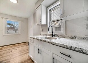 Building Photo - 3753 W 117th St