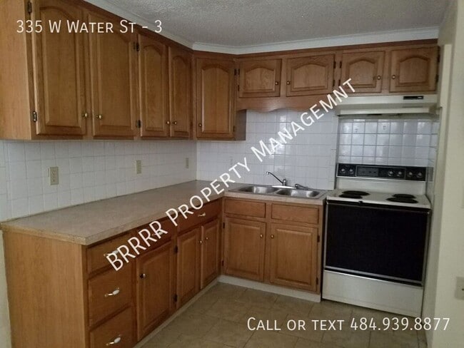 Foto del edificio - 335 W Water St