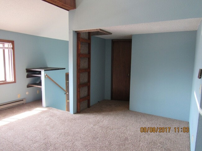 Foto del edificio - 747 Elder Ct