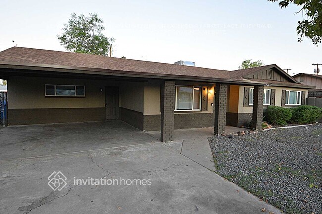 Foto del edificio - 3326 W Larkspur Dr