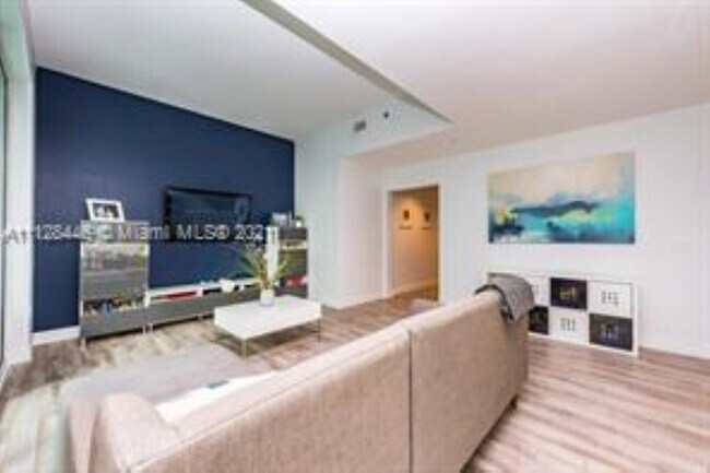 Foto del edificio - 950 Brickell Bay Dr