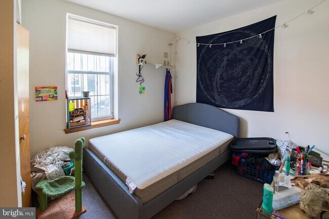 Building Photo - 739 S 20th St