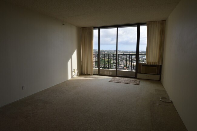 Foto del edificio - Pearl Regency Condo - 1 bedroom, 1 bath, 1 parking Avail 11/1/2021