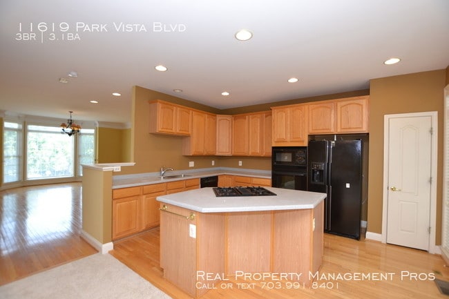 Building Photo - 11619 Park Vista Blvd