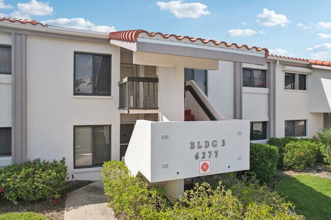 Building Photo - 6277 Bahia del Mar Blvd