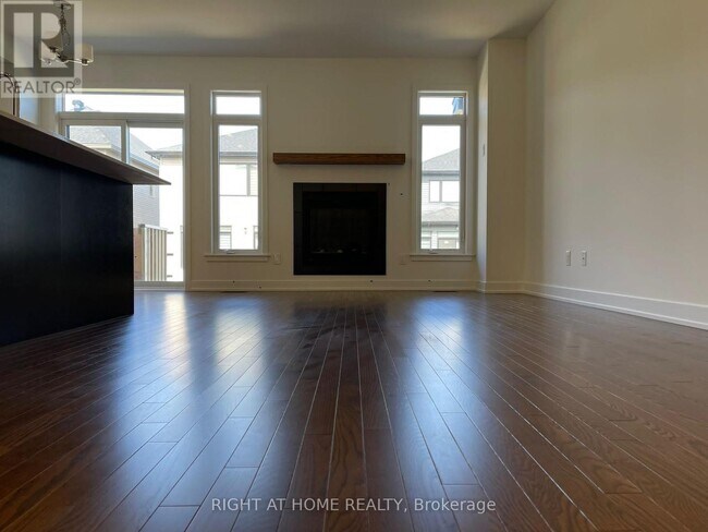 Photo du bâtiment - 640 Rathburn Ln