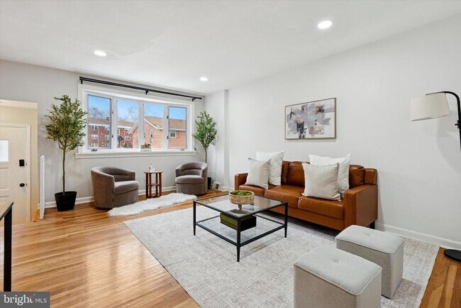 Foto del edificio - 228 Rock St