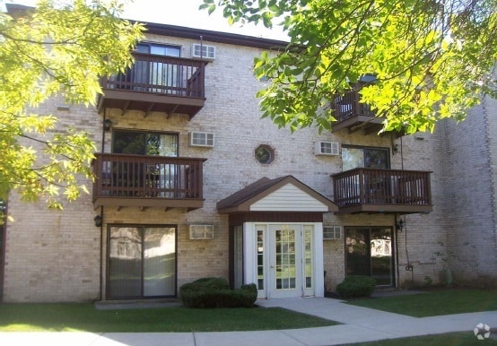 Building Photo - 514 Spruce Dr