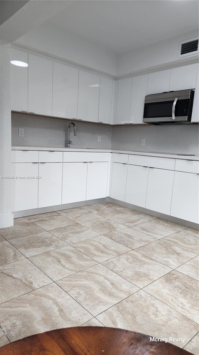 Foto del edificio - 217 W 35th St