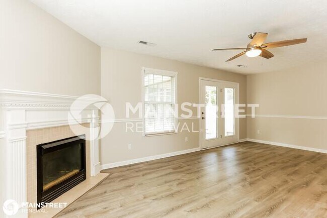 Building Photo - 2405 MYLOSHANE LN, KNOXVILLE, TN 37931