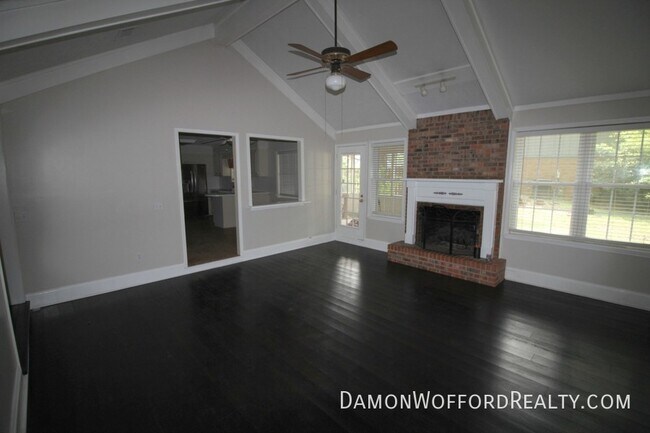 Foto del edificio - 855 Rushton Cir