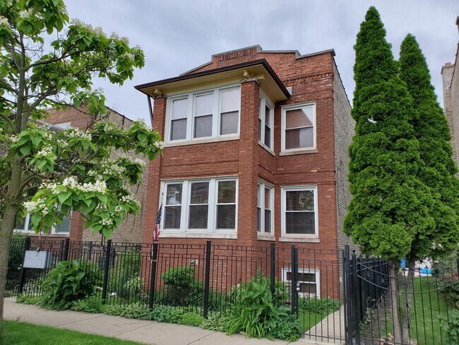 Building Photo - 2734 N Campbell Ave