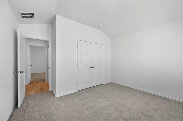 Foto del edificio - 6645 Vly Lk Ln