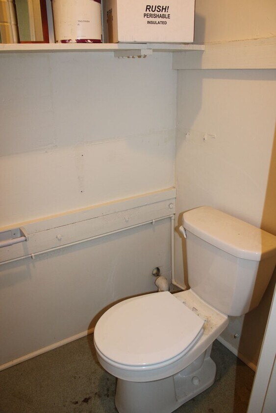 Building Photo - 1st floor retail