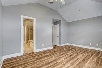 Building Photo - 7650 Springhill St