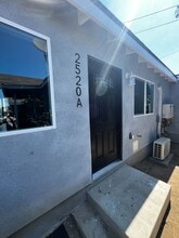 Building Photo - 2516 E Anaheim St