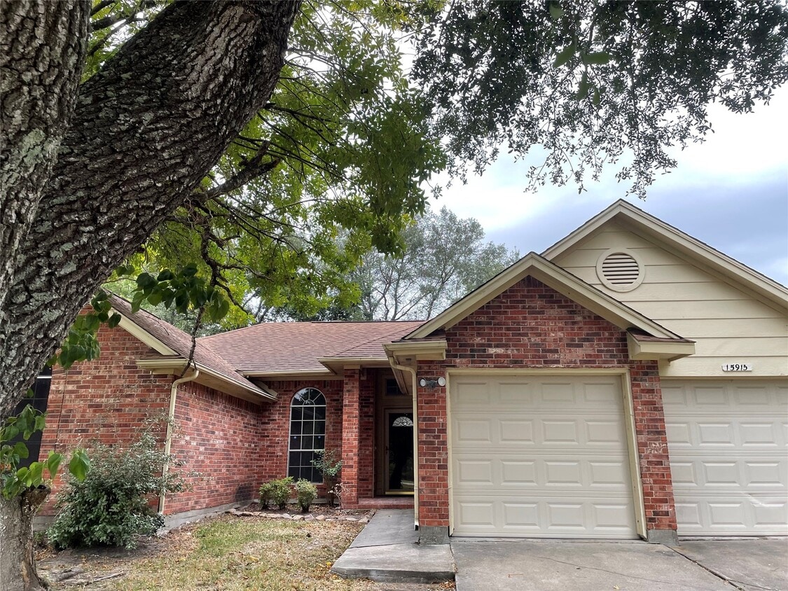 Primary Photo - 15915 Blue Mesa Ridge Dr