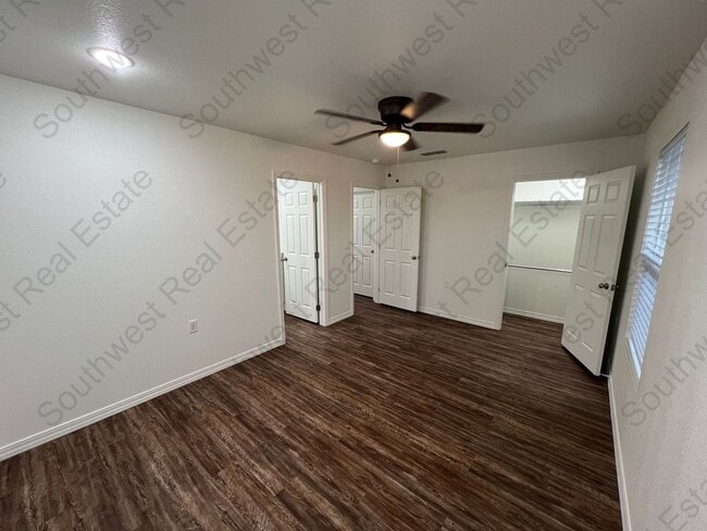 Building Photo - 2135 Bobwhite Ct
