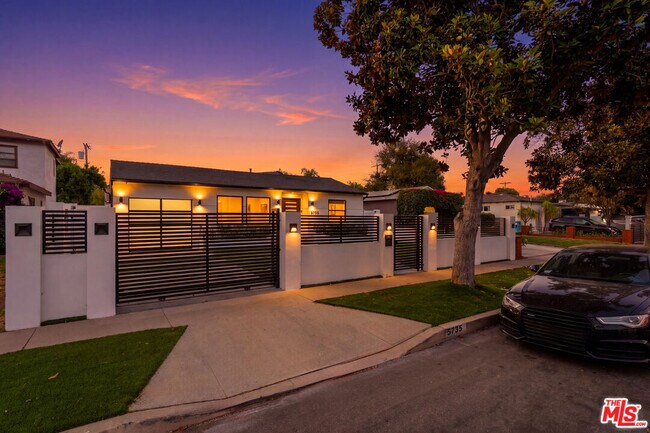 Building Photo - 5735 Saloma Ave