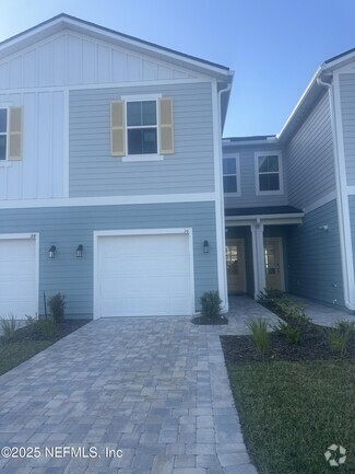 Building Photo - 36 Thurnham Ln
