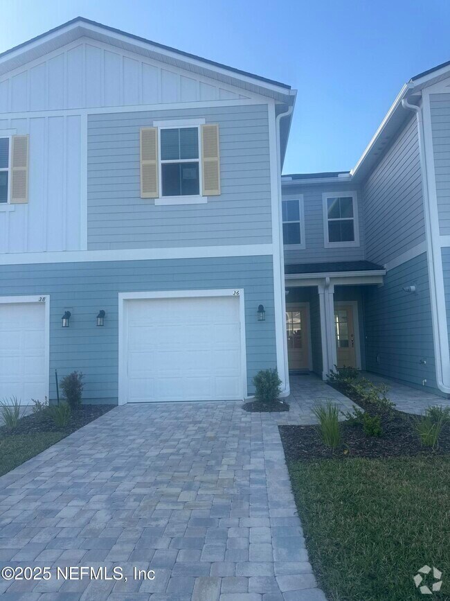 Building Photo - 36 Thurnham Ln