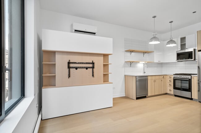 Interior Photo - The Heron