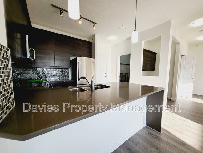 Building Photo - 2590 Anderson Way SW