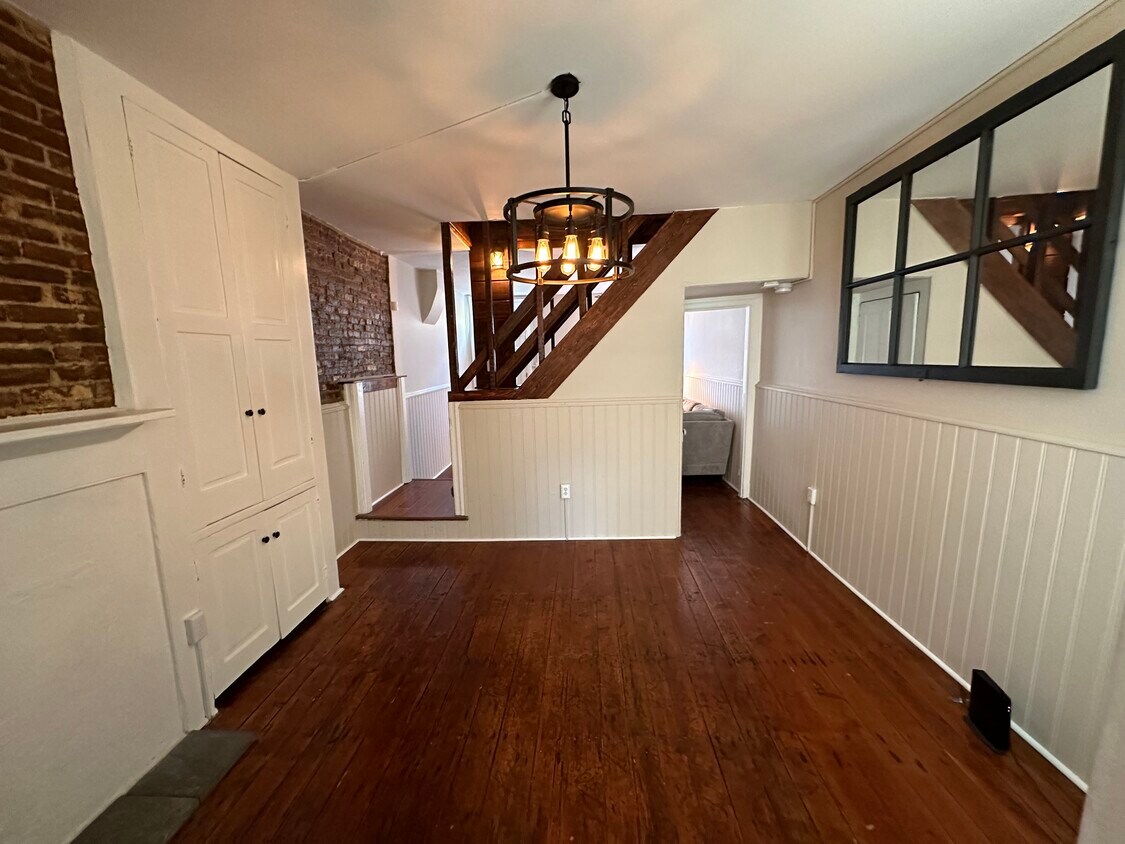 Dining Room - 310 E Miner St