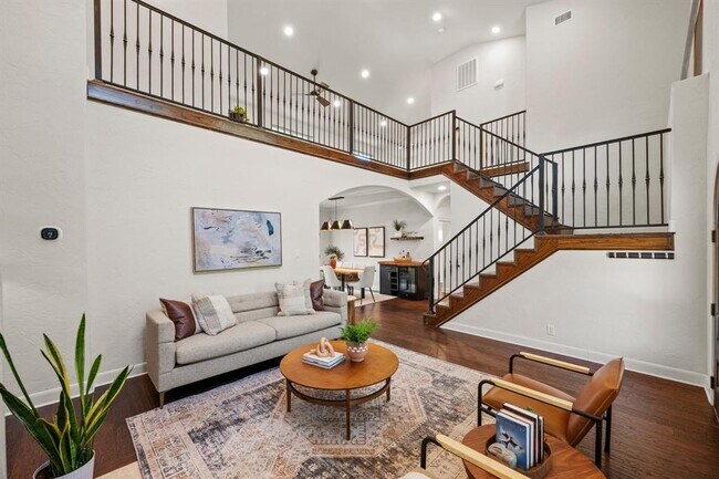 Building Photo - 2307 Alta Vista Ave