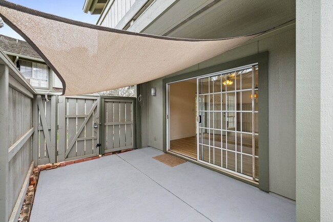Building Photo - 94-1455 Welina Loop #2B
