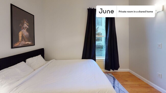 Foto del edificio - Room in Shared 5 bed/2.5 bath home in Roxbury