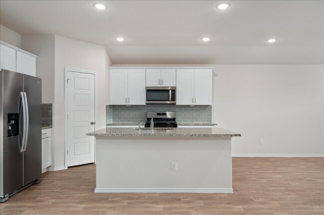 Building Photo - 379 Wayne Way
