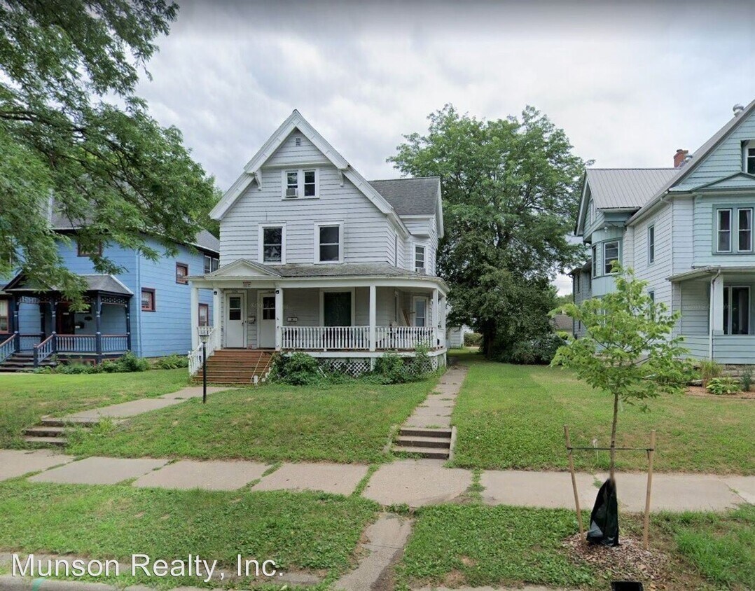 1224 Ferry St, La Crosse, WI 54601 Apartment for Rent in La Crosse