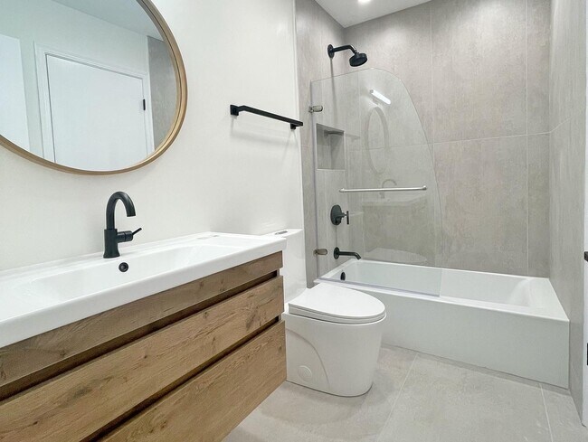 Foto del edificio - 516 S Campbell Ave