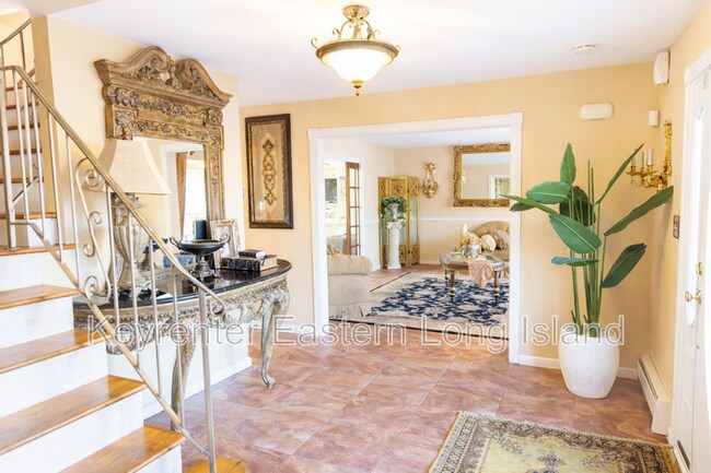 Foto del edificio - 30 Dumond Pl