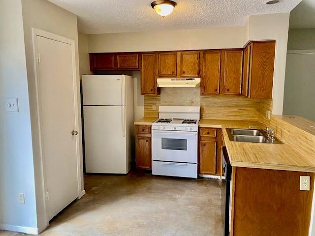 Foto del edificio - 6201 Berkett Cove