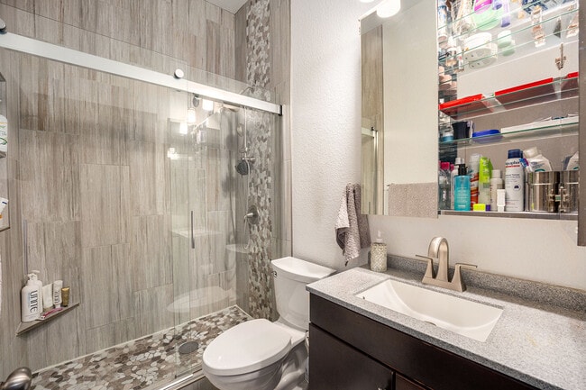 Building Photo - 232 N Broadway