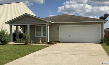Building Photo - 15251 Tyler Mill Dr