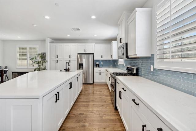 Building Photo - 4203 C. Del Vista