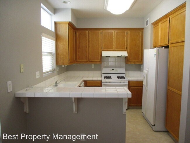 Building Photo - 2 br, 2.5 bath House - 3518 Madison Common