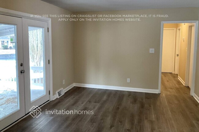 Foto del edificio - 1300 Shannonhouse Dr