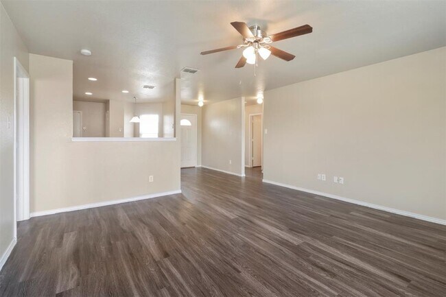 Building Photo - 9024 Old Clydesdale Dr