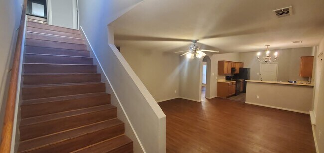 Building Photo - 6313 Benavides Dr