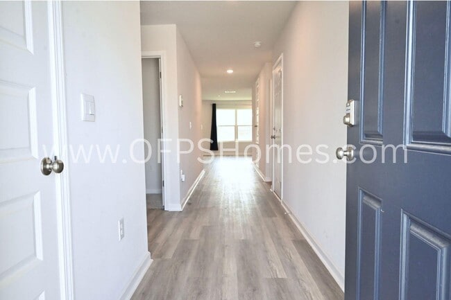 Building Photo - 429 Scarborough St